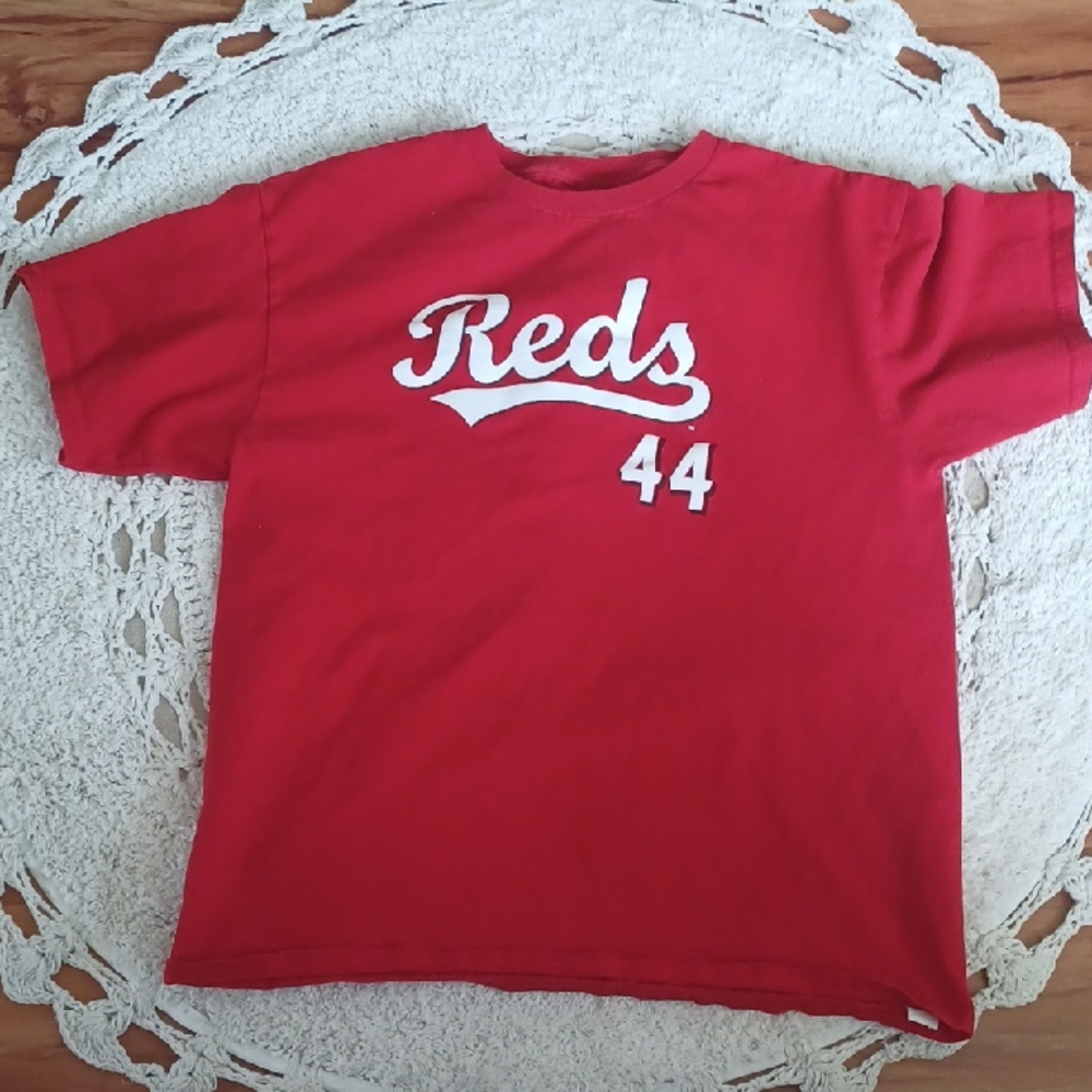 Red Graphic T-Shirt with 'Reds' Logo